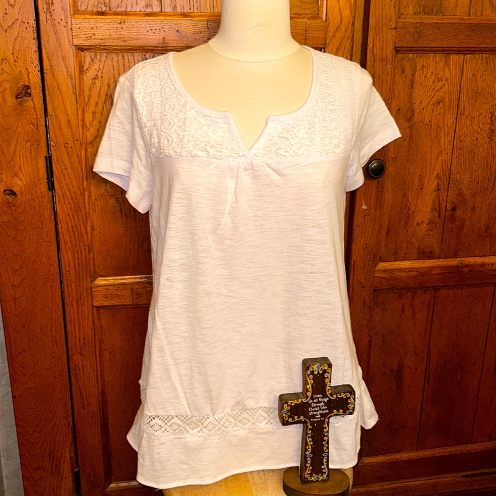 CROCHETED LACE🌸Boho White TOP⭐️NEW without Tags⭐️Never Worn Short Sleeve SMALL